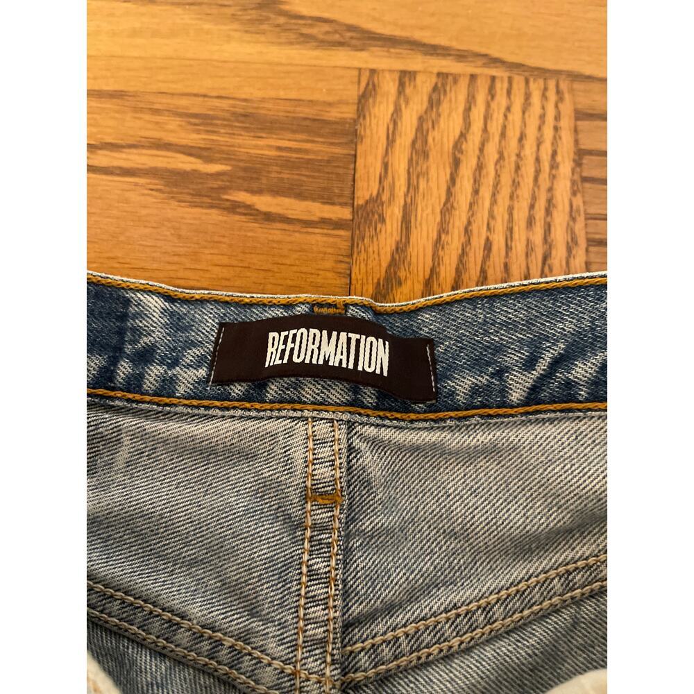 Reformation super distressed Cut off shorts size 24 - Picture 2 of 9